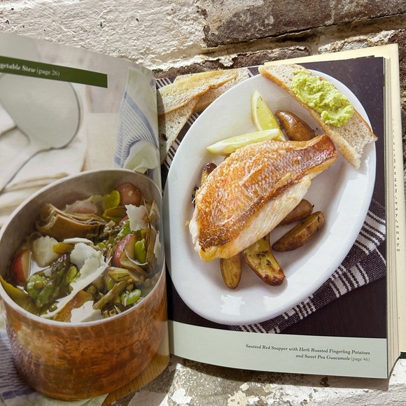 First Edition Hudson Valley Mediterranean, The Gigi Good Food Cookbook. - Picture 8 of 10